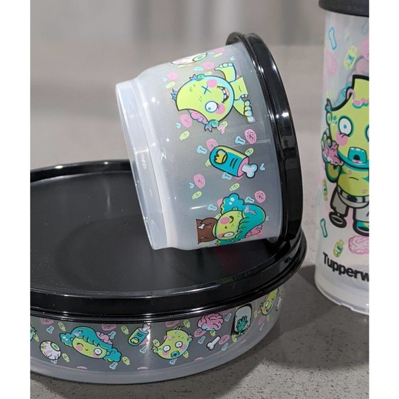 Tupperware Halloween Zombies Lunch Set 3 PCs Tumbler,Snack Cup, Wonder B… - Picture 4 of 5